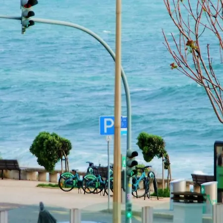 Flat Coast Cascais شقة